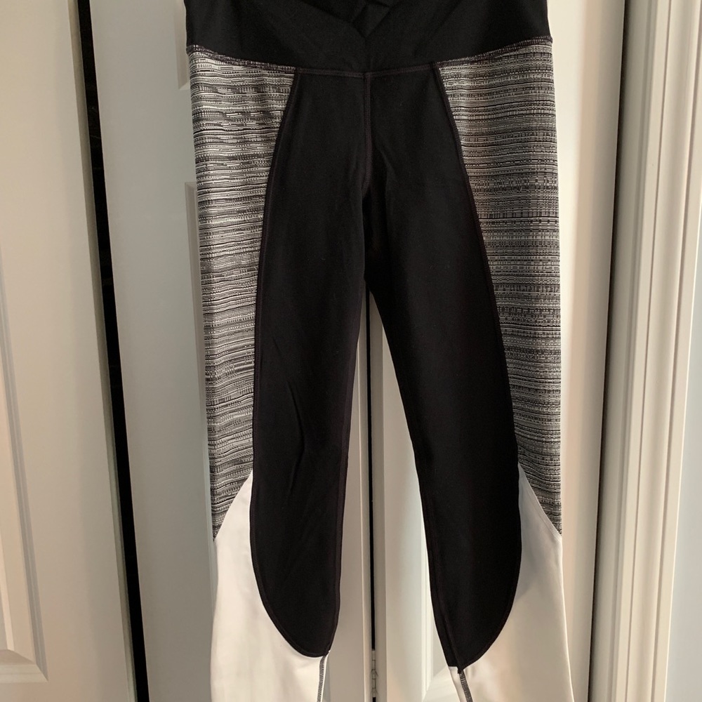 Athleta leggings size small.